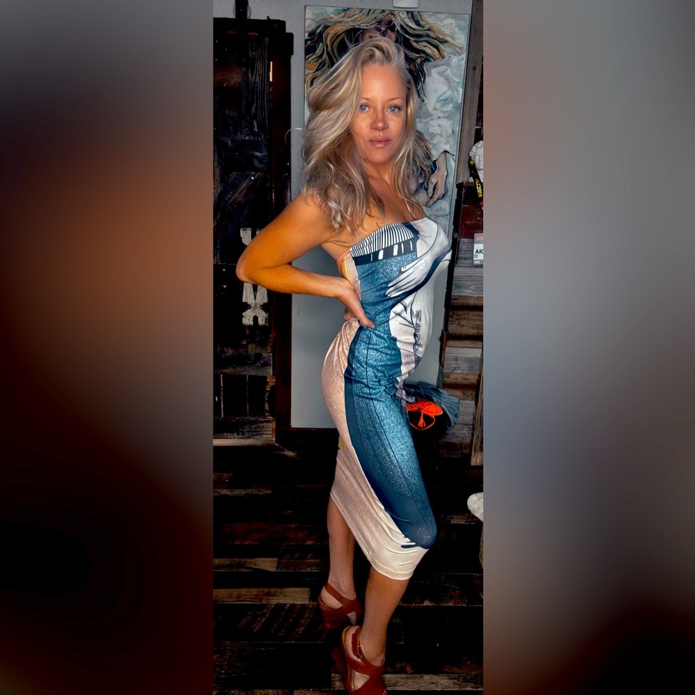 Stylish Blue and White Strapless Dress